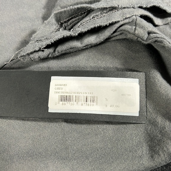 NWT Marc Jacobs distressed surplus tee grey small $40 - Picture 4 of 4